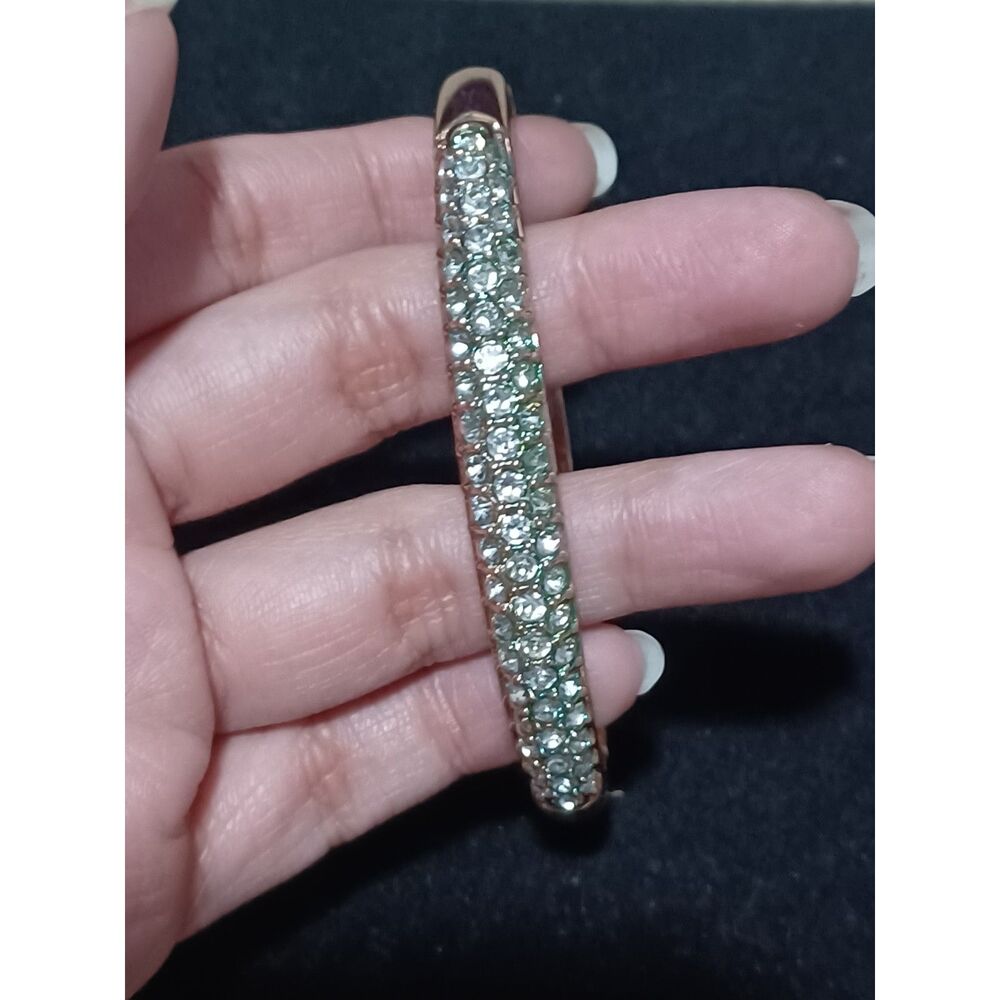 Vintage AVON Rose Gold-Toned Rhinestone Hinged Bangle Bracelet, Signed NRT - Picture 2 of 5